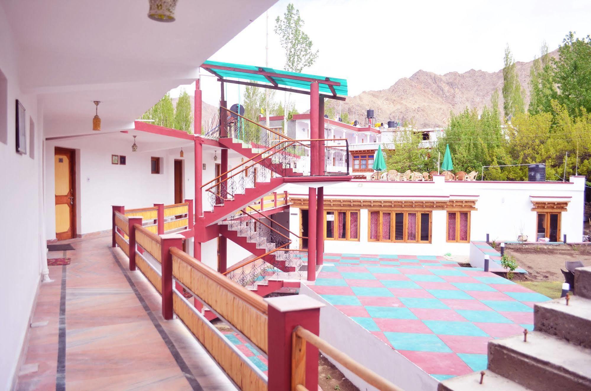 Beyond Stay - Kanika Himalayan View Léh Exteriér fotografie